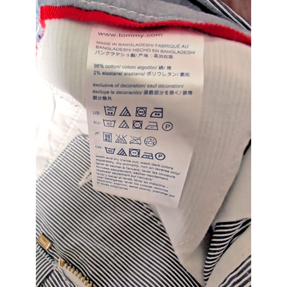 Tommy Hilfiger Blue White Pinstripe Shorts Womens 6 Flat Front Preppy Nautical - Picture 9 of 12